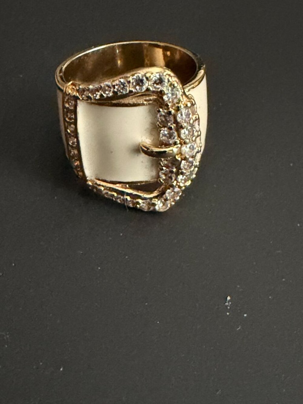 Buckle Ring